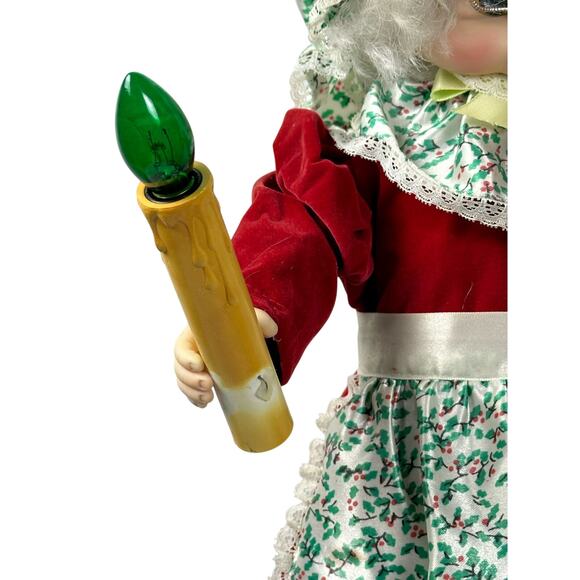 Rennor Lighted and Animated Mrs. Claus-22 Inches Tall-Very Good Condition! - Picture 4 of 16
